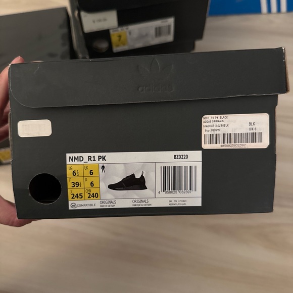 Adidas NMD R1 - Picture 6 of 6